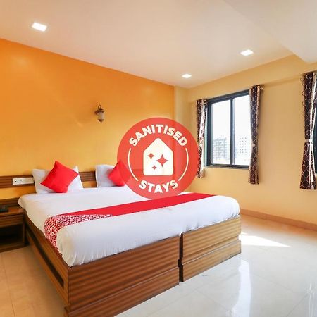 Oyo 10679 Hotel Nanashree Executive Wagholi Bagian luar foto